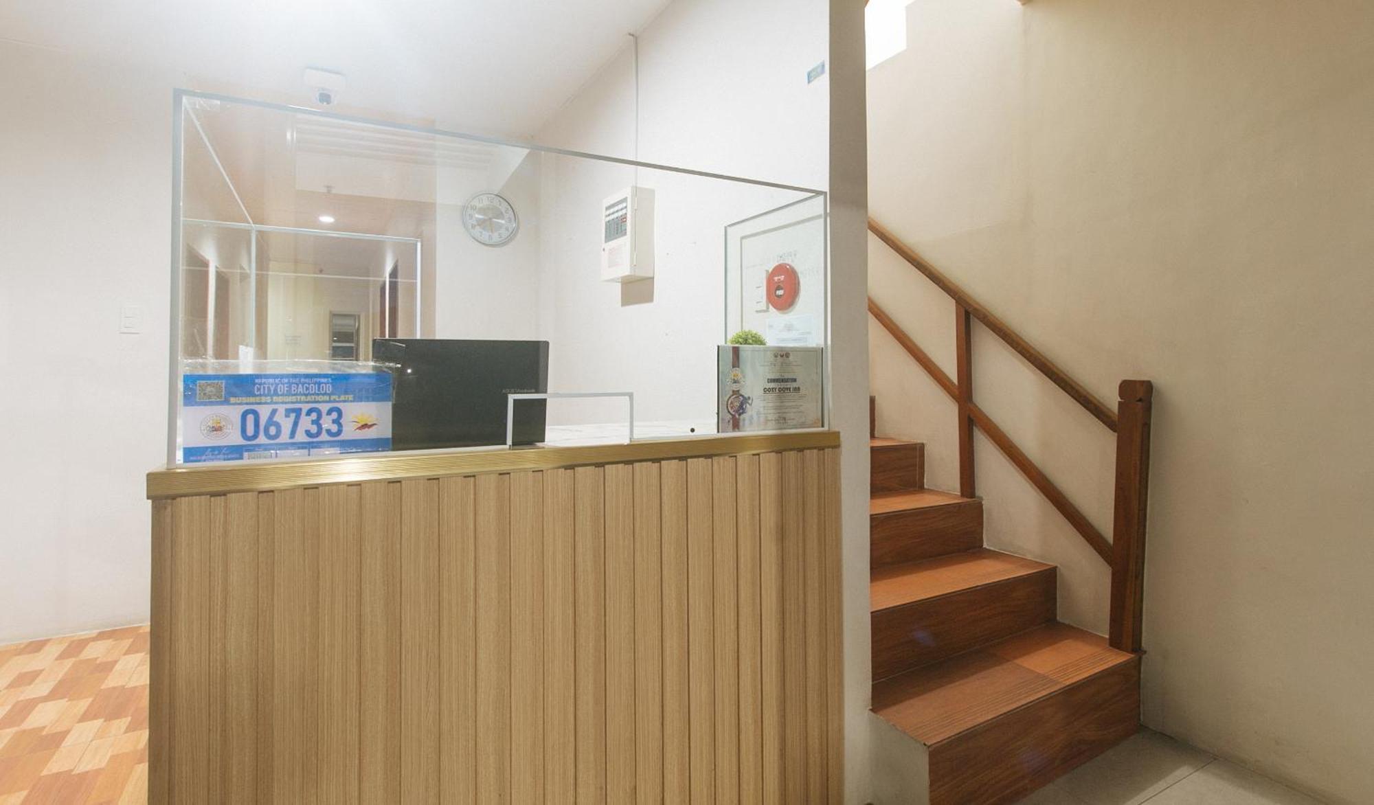 Cozy Cove Inn By Reddoorz Bacolod Exterior foto