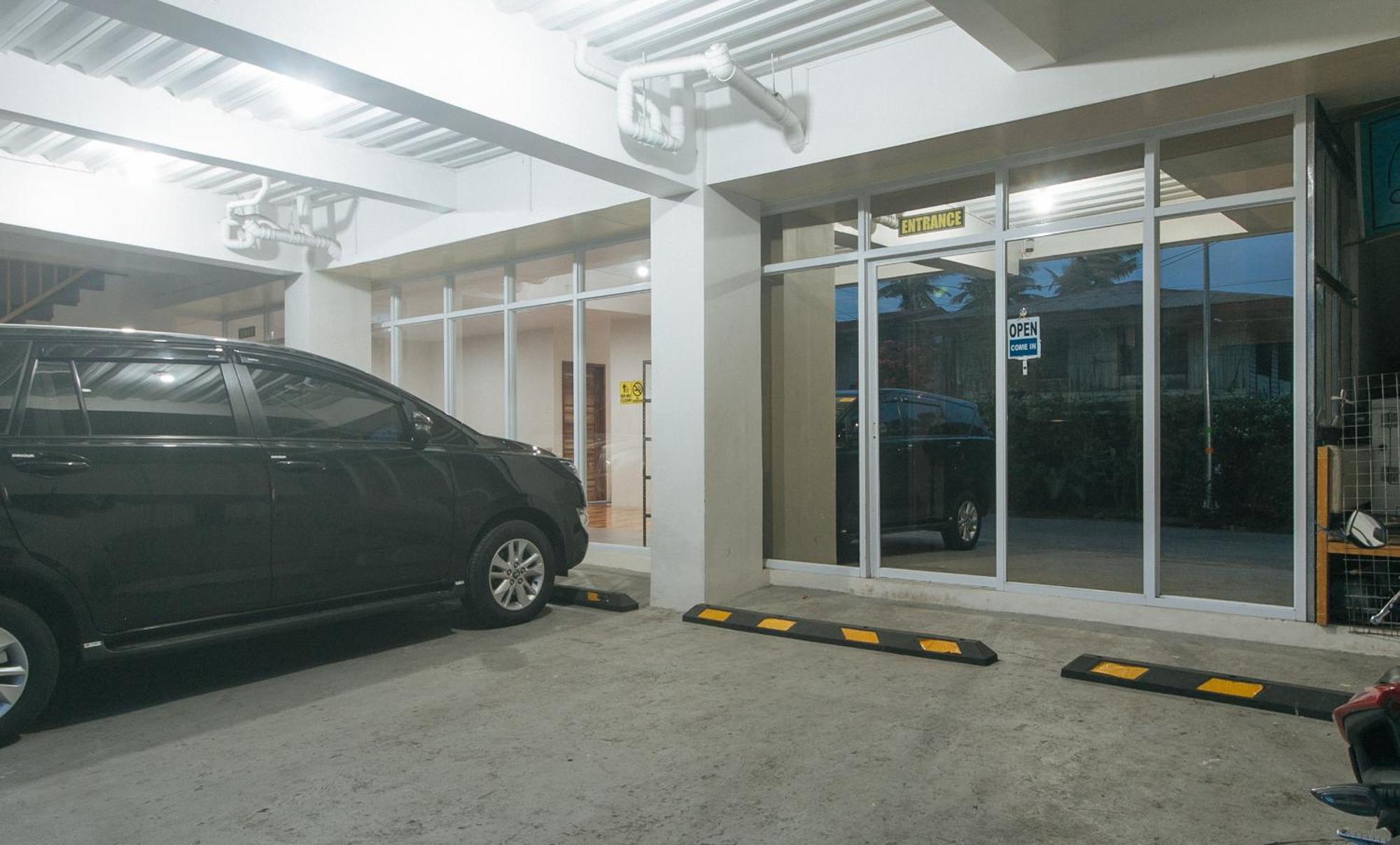 Cozy Cove Inn By Reddoorz Bacolod Exterior foto